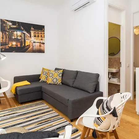 Zen One-bedroom Flat In Gorgeous Lane Appartamento Lisbona